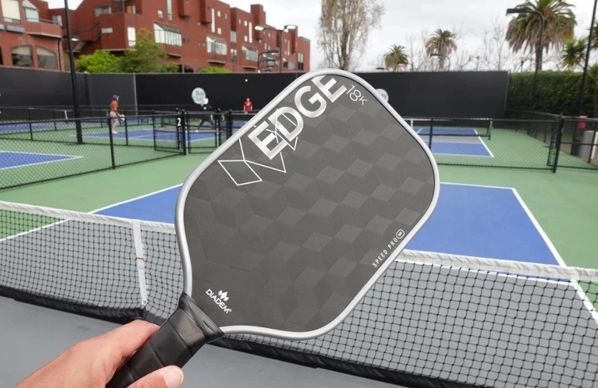 cách cầm vợt pickleball